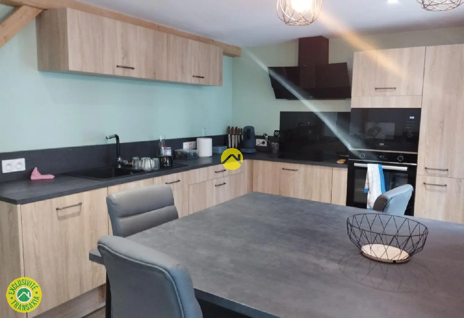  à vendre appartement Vic-sur-Cère Cantal 2