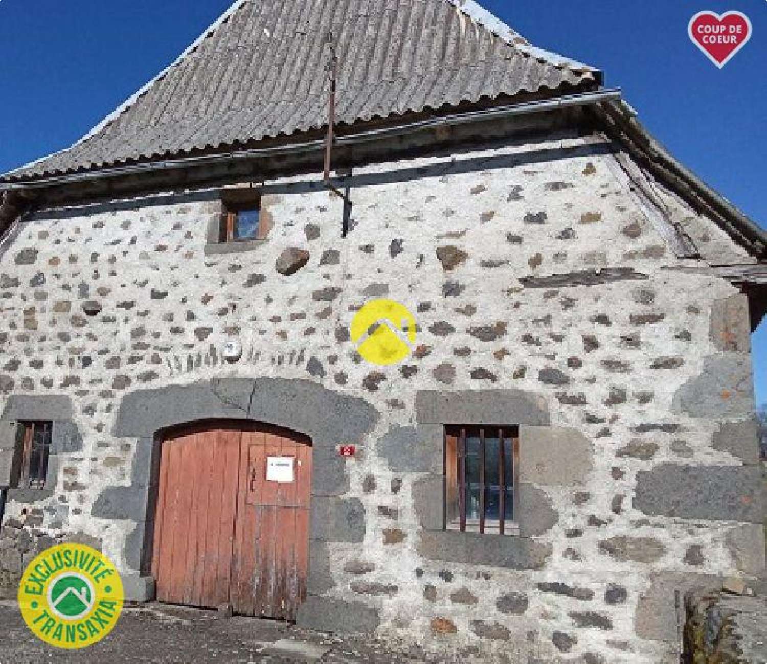  for sale barn Pierrefort Cantal 6