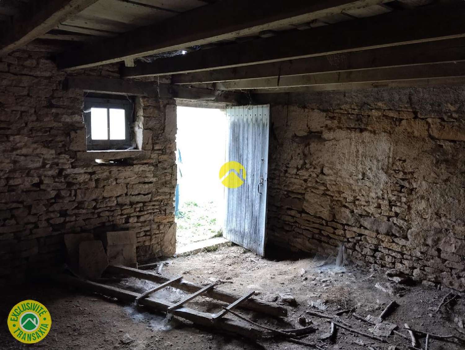  for sale barn Sancoins Cher 4