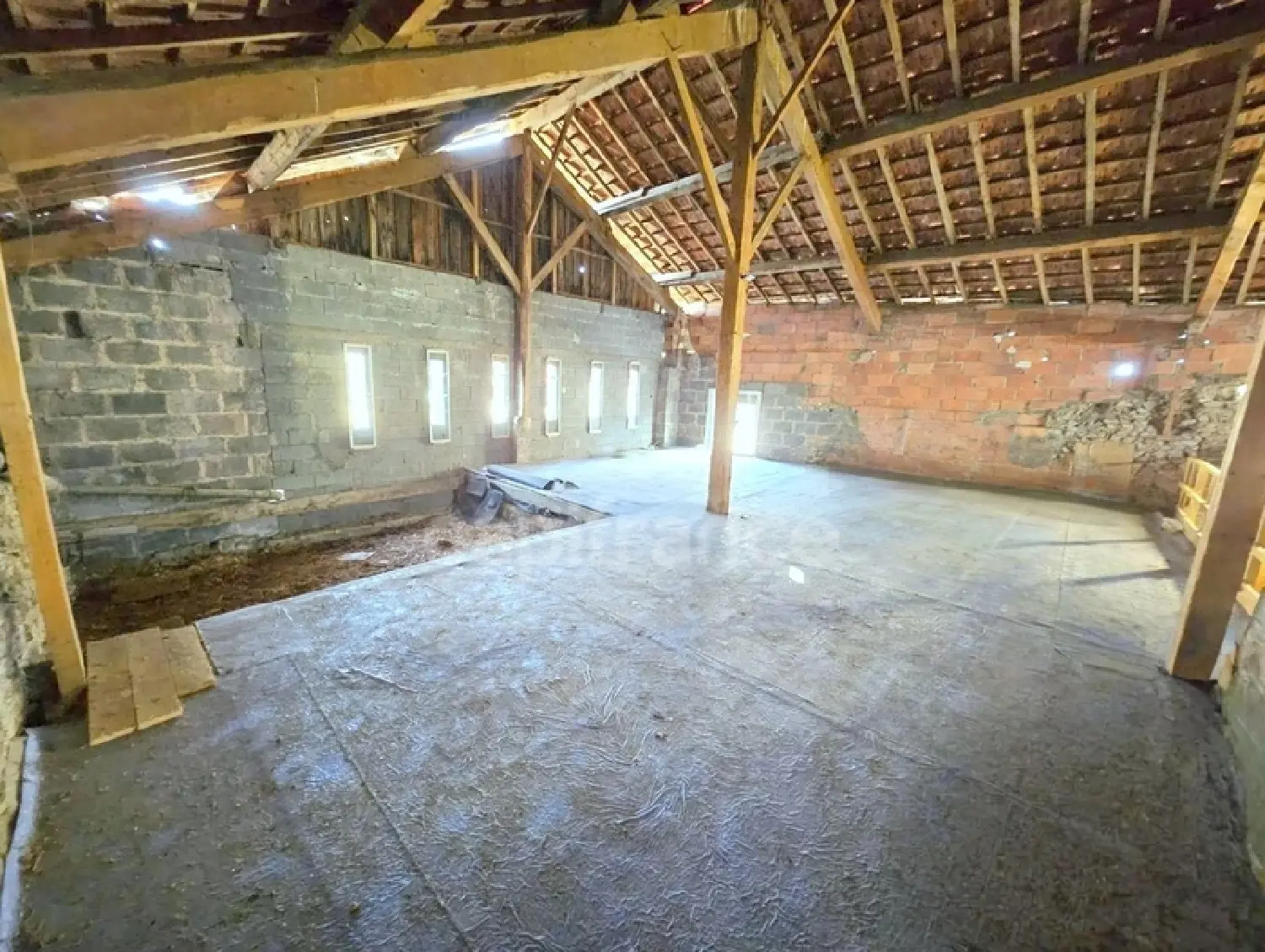  te koop schuur Seychalles Puy-de-Dôme 1