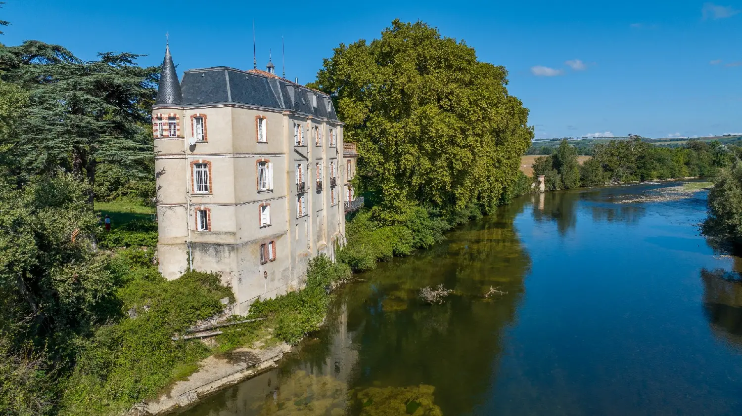 en venta castillo Calmont Haute-Garonne 2