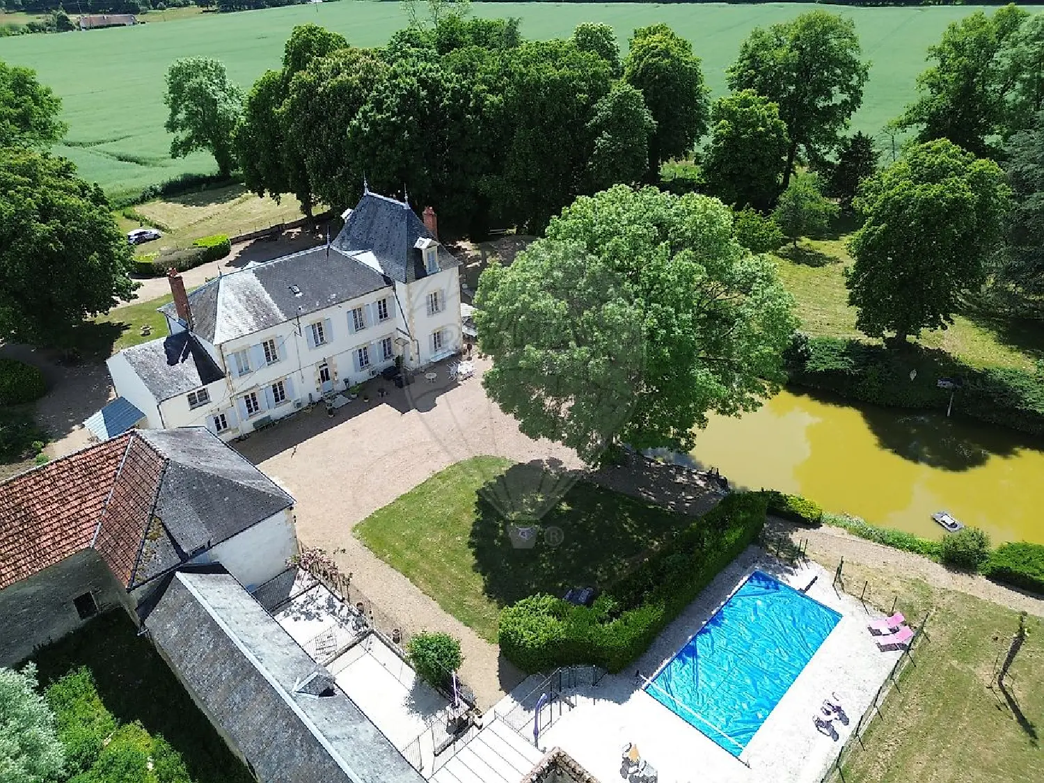  kaufen Schloss Nevers Nièvre 3