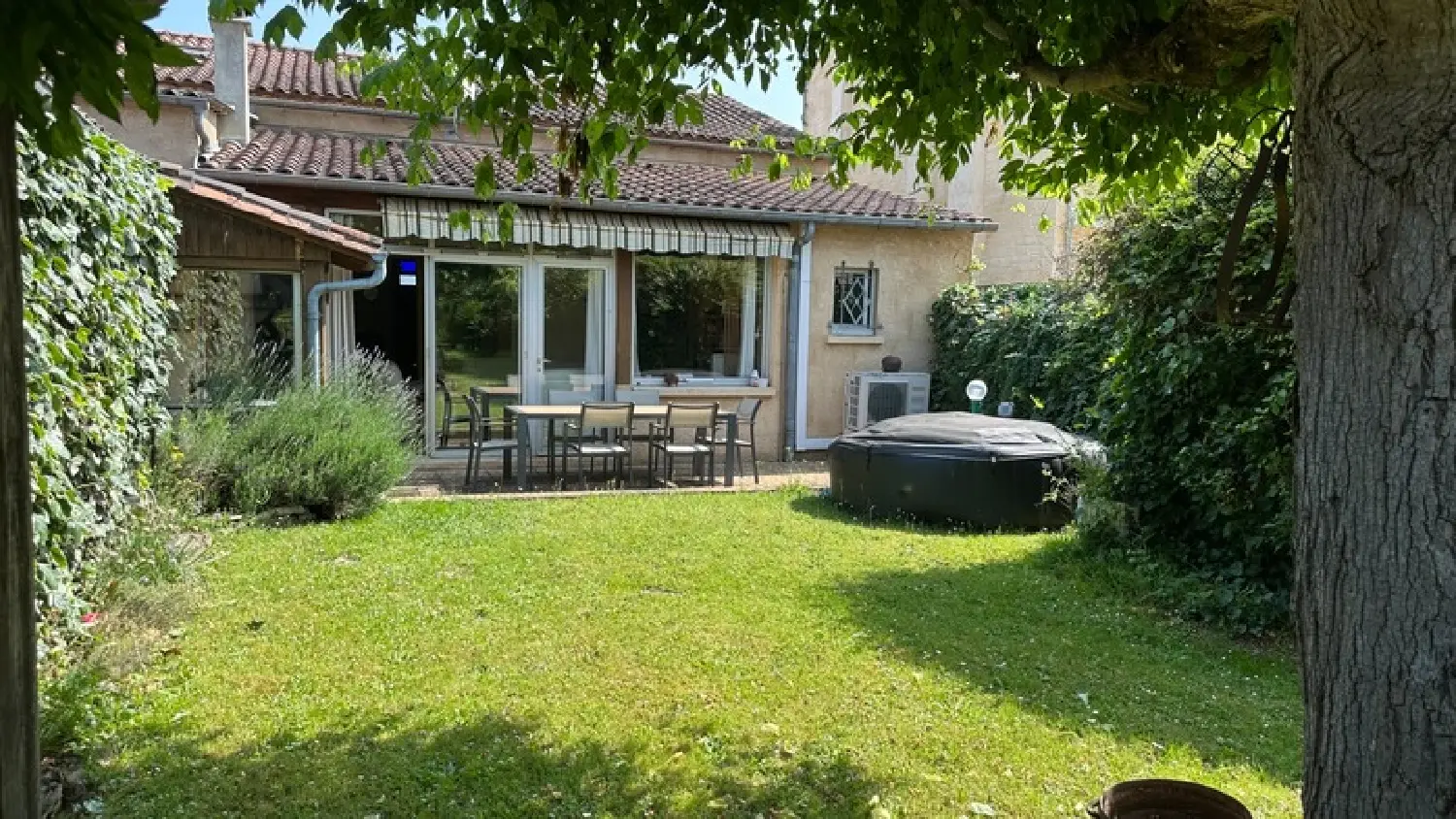  te koop stadshuis Bergerac Dordogne 2