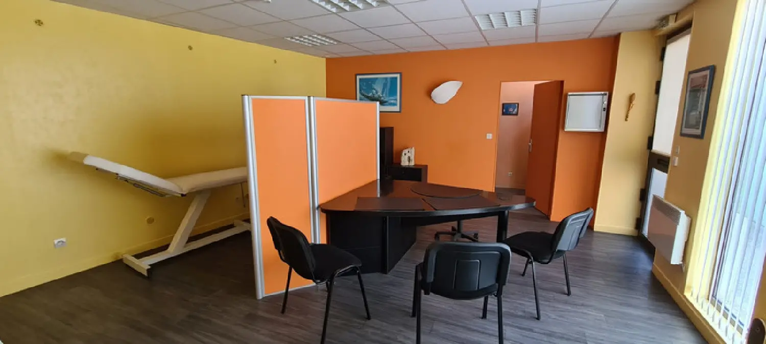  te koop stadshuis Brie-sous-Chalais Charente 1