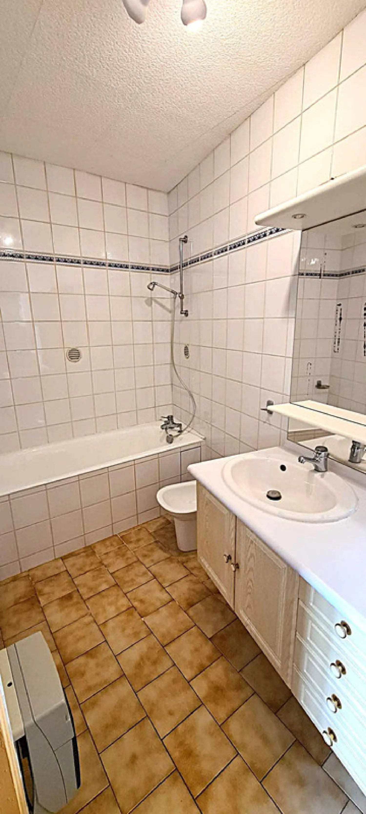  te koop stadshuis Brie-sous-Chalais Charente 6