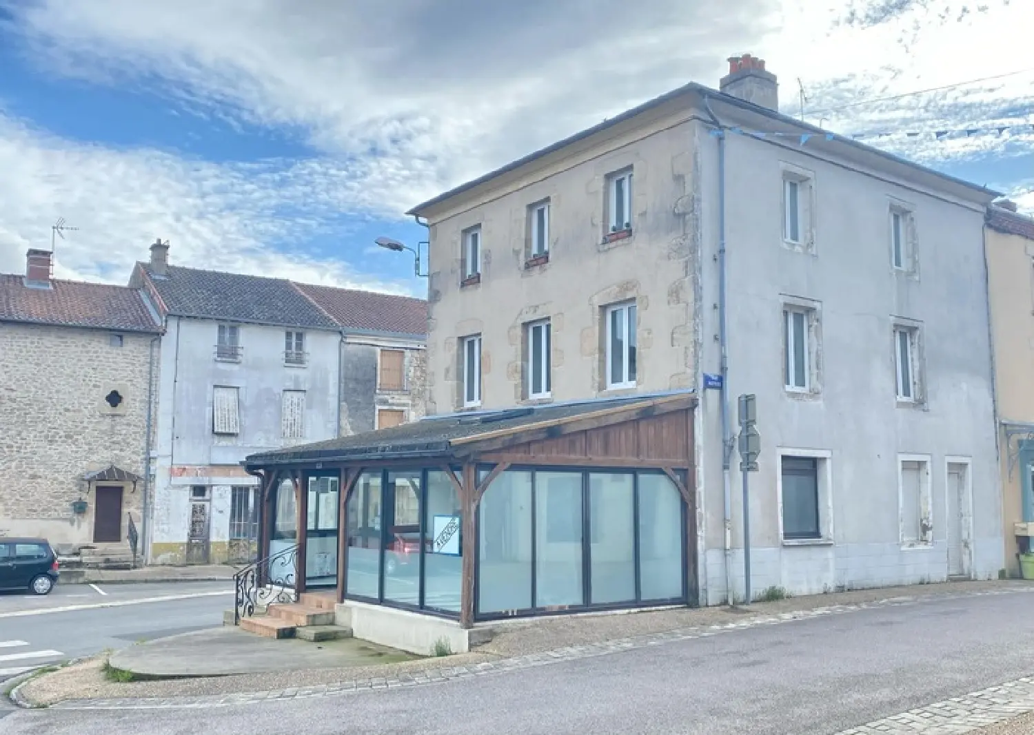  à vendre maison de ville Châteauponsac Haute-Vienne 2