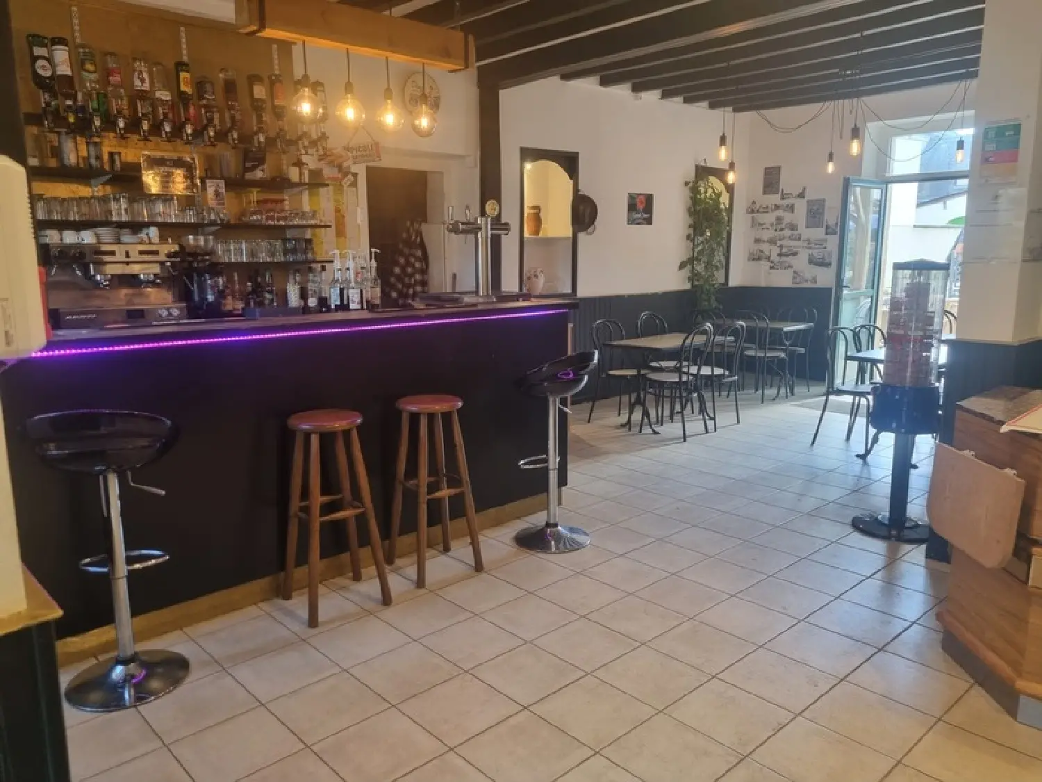  te koop bedrijfsruimte/ kantoor Baracé Maine-et-Loire 4