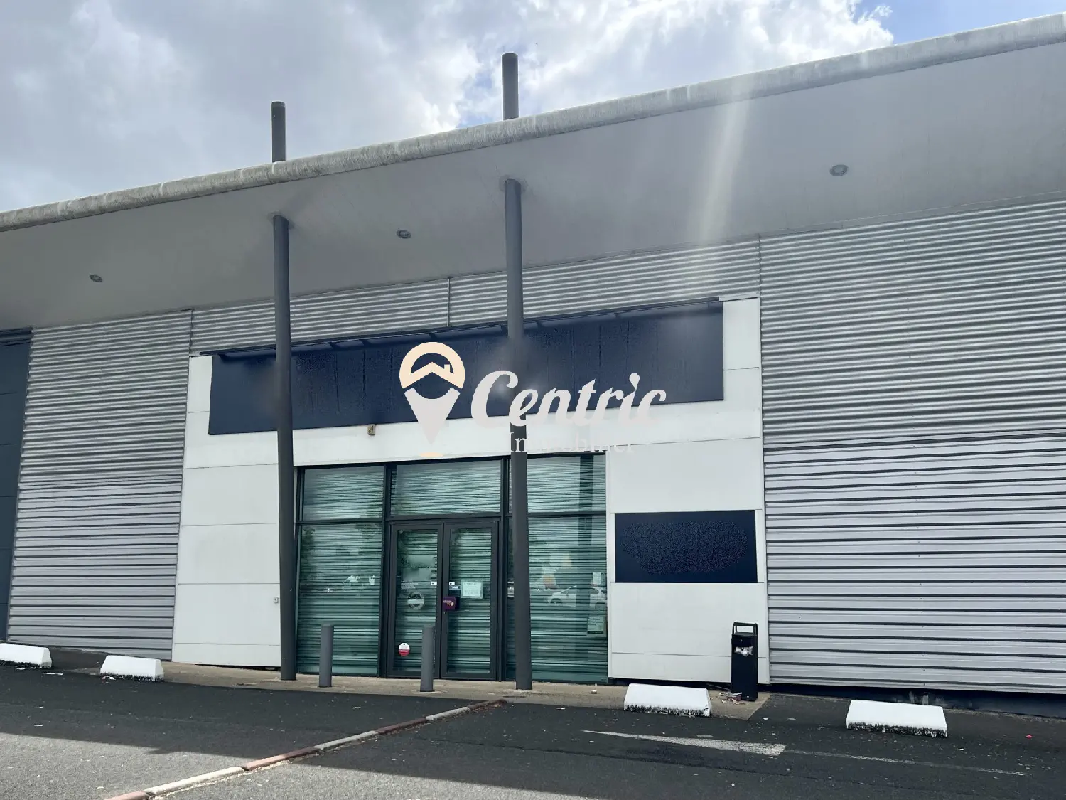  for sale commercial Bressuire Deux-Sèvres 1