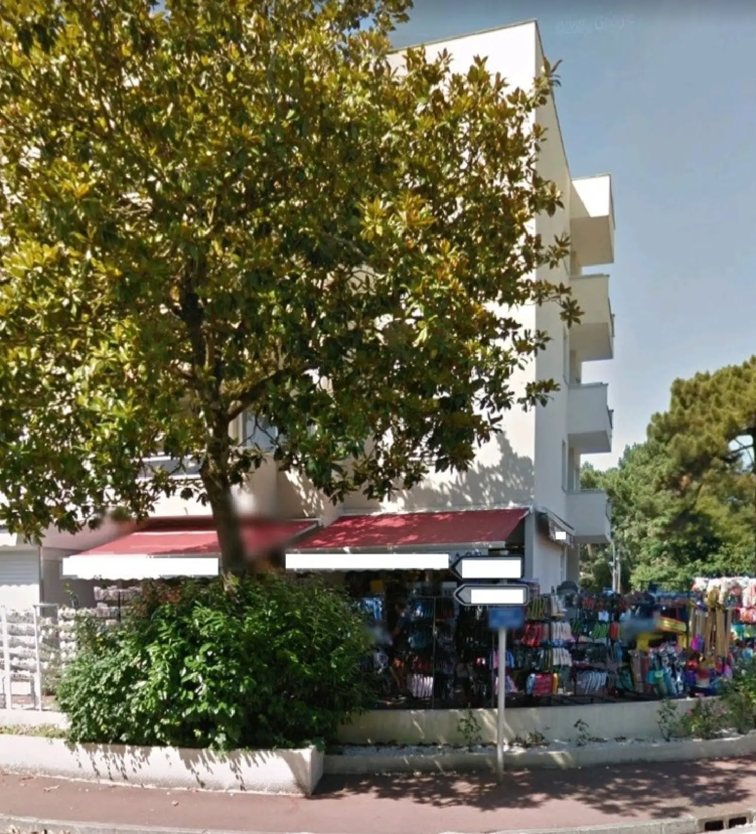  for sale commercial Les Mathes Charente-Maritime 3