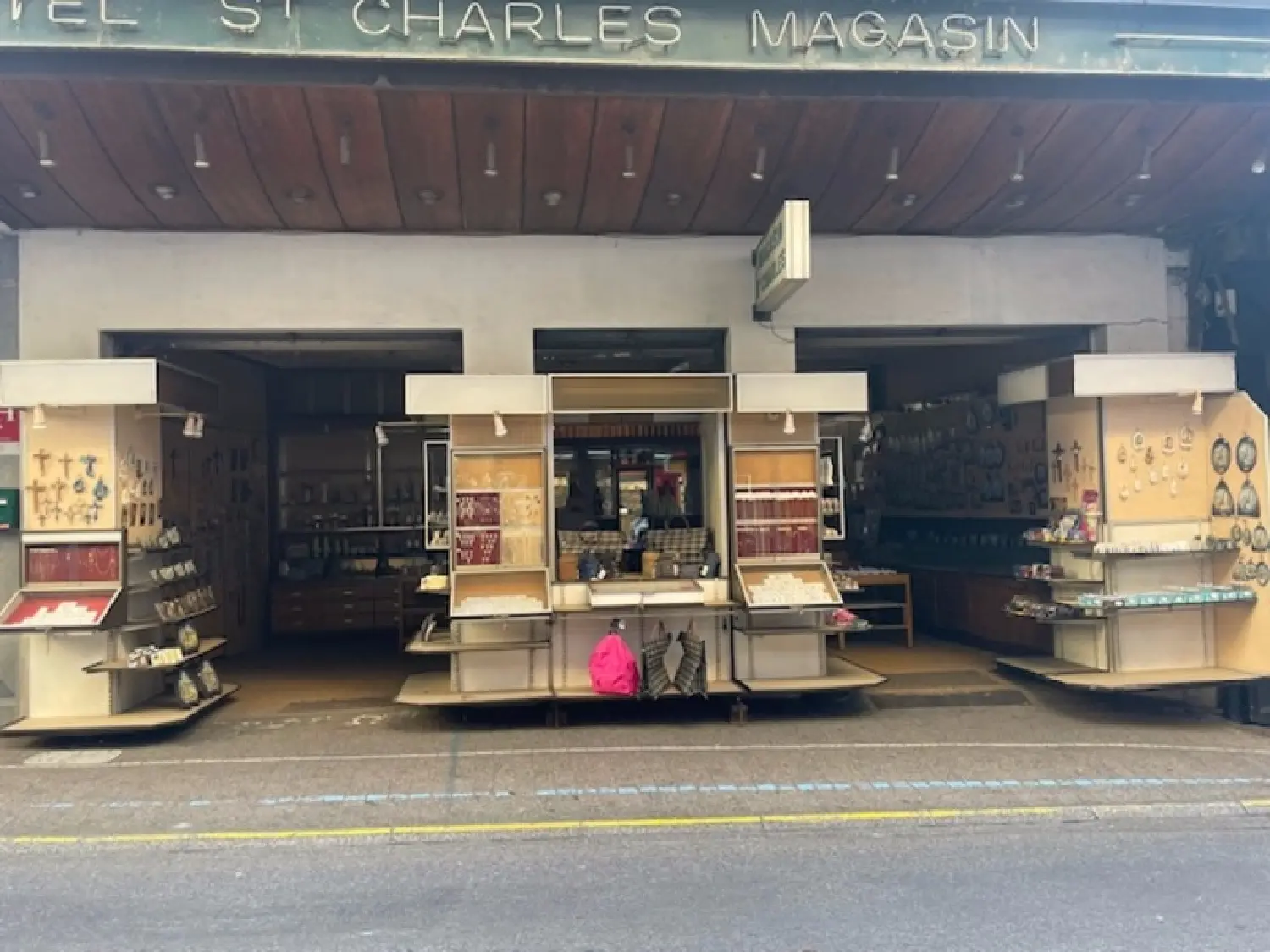  à vendre commerce Lourdes Hautes-Pyrénées 2