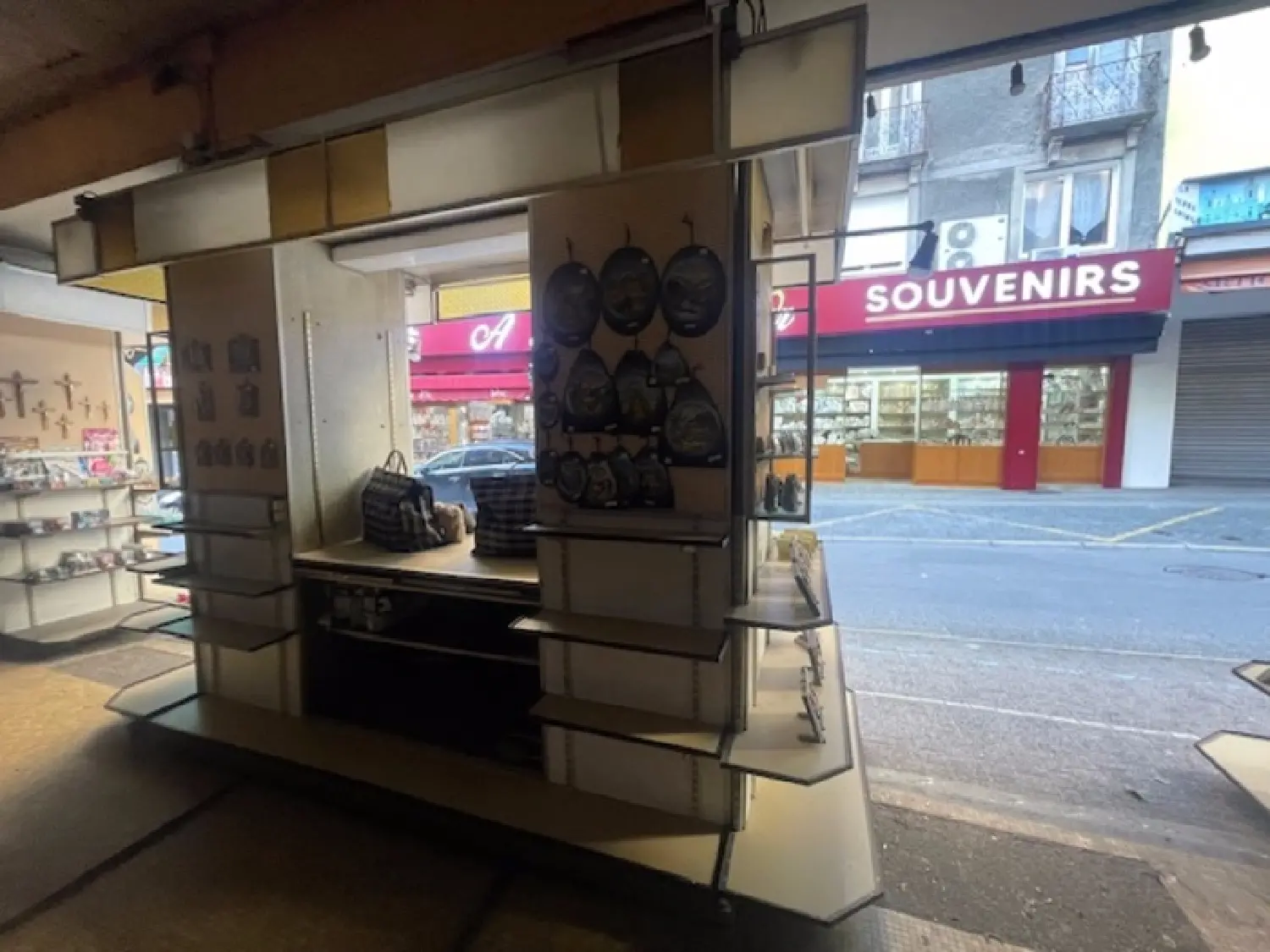  à vendre commerce Lourdes Hautes-Pyrénées 3