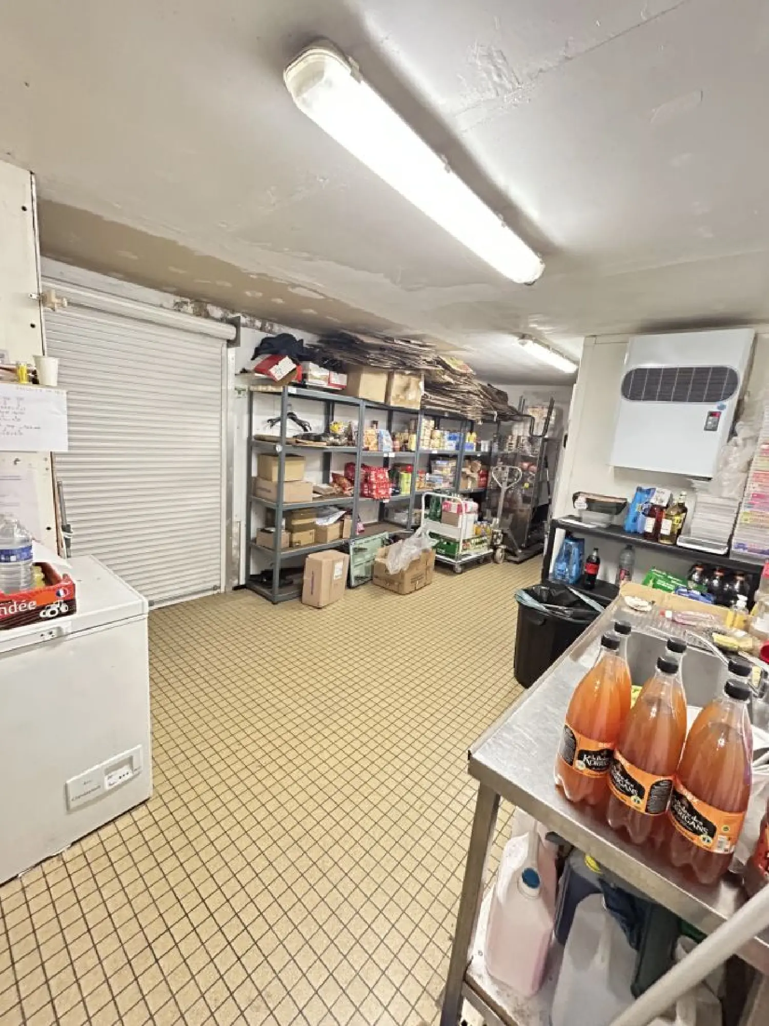  en venta local comercial Montournais Vendée 4
