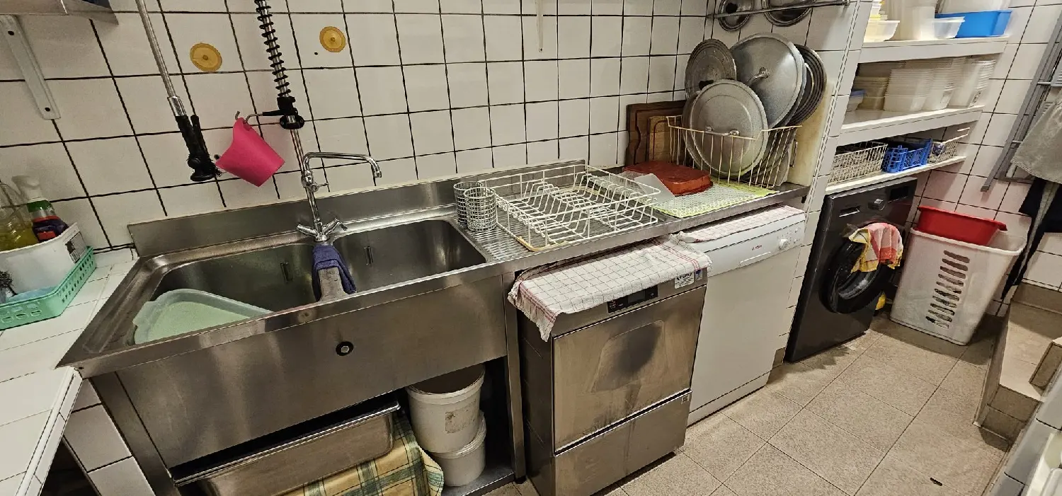  te koop bedrijfsruimte/ kantoor Mouriès Bouches-du-Rhône 4