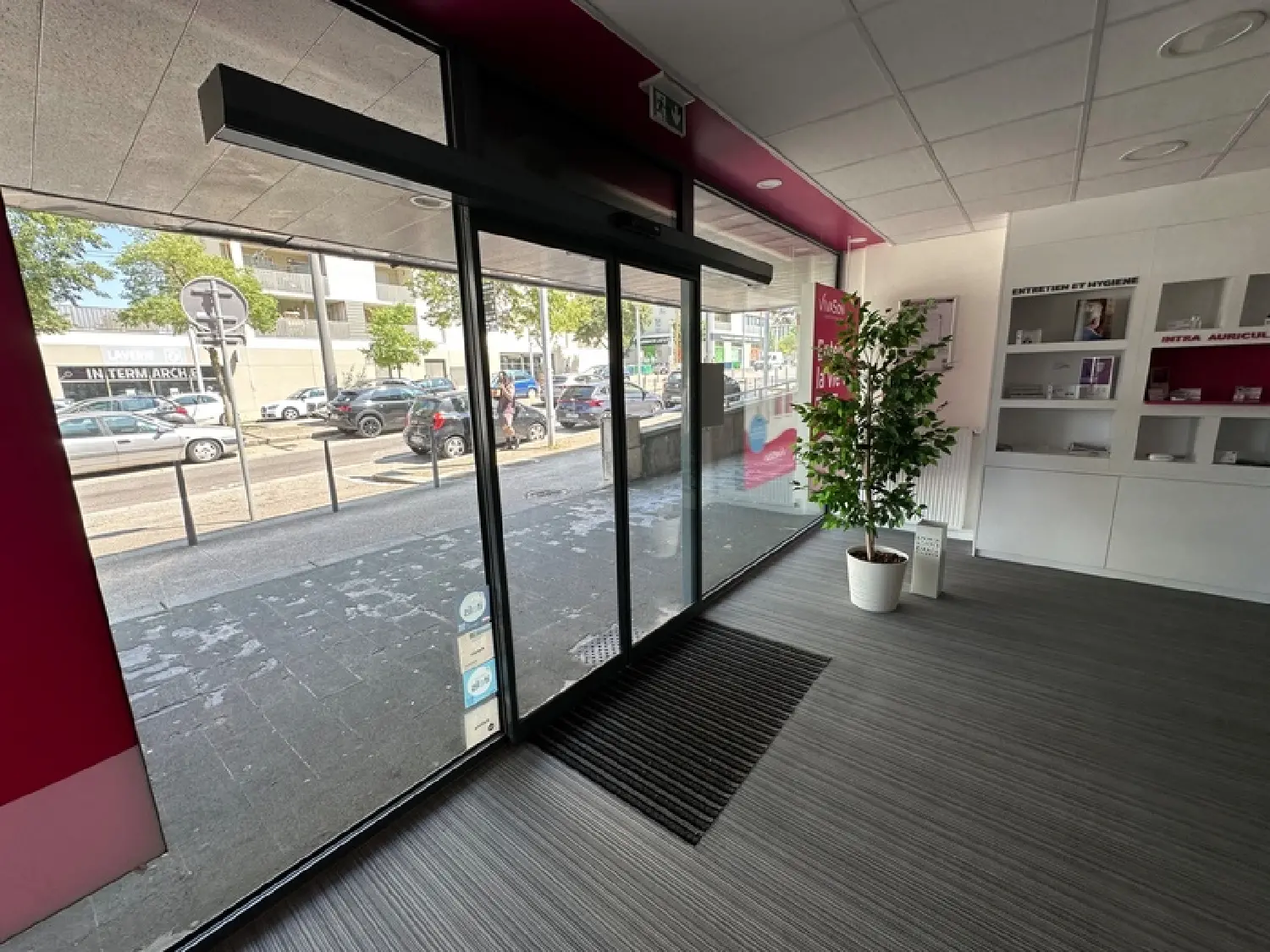  à vendre commerce Rillieux-La-Pape Rhône 3