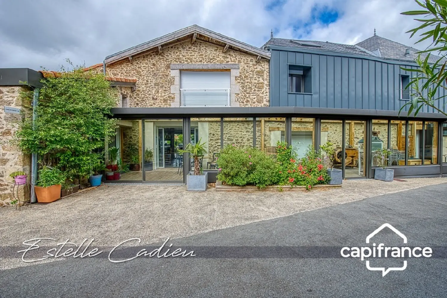  te koop landgoed La Flocellière Vendée 1