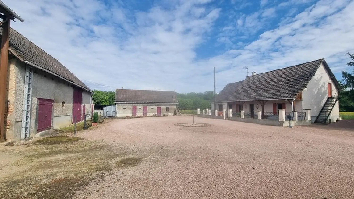  à vendre propriété Mercy Allier 1