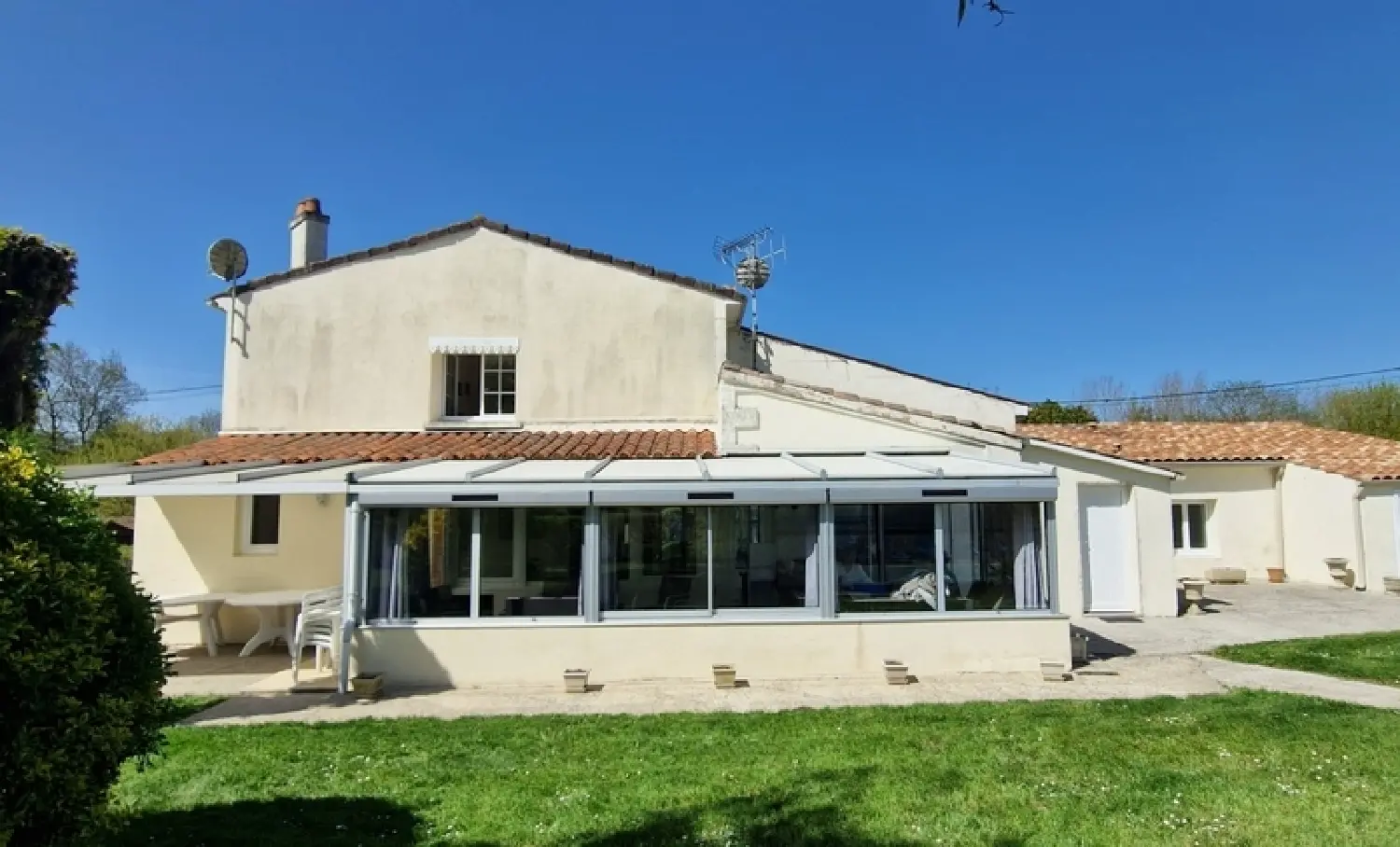  for sale estate Pons Charente-Maritime 4