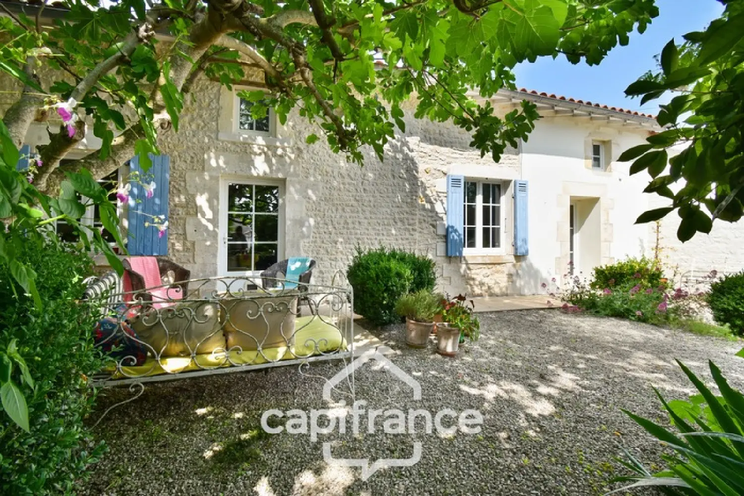  kaufen Bauernhof Asnières-la-Giraud Charente-Maritime 1
