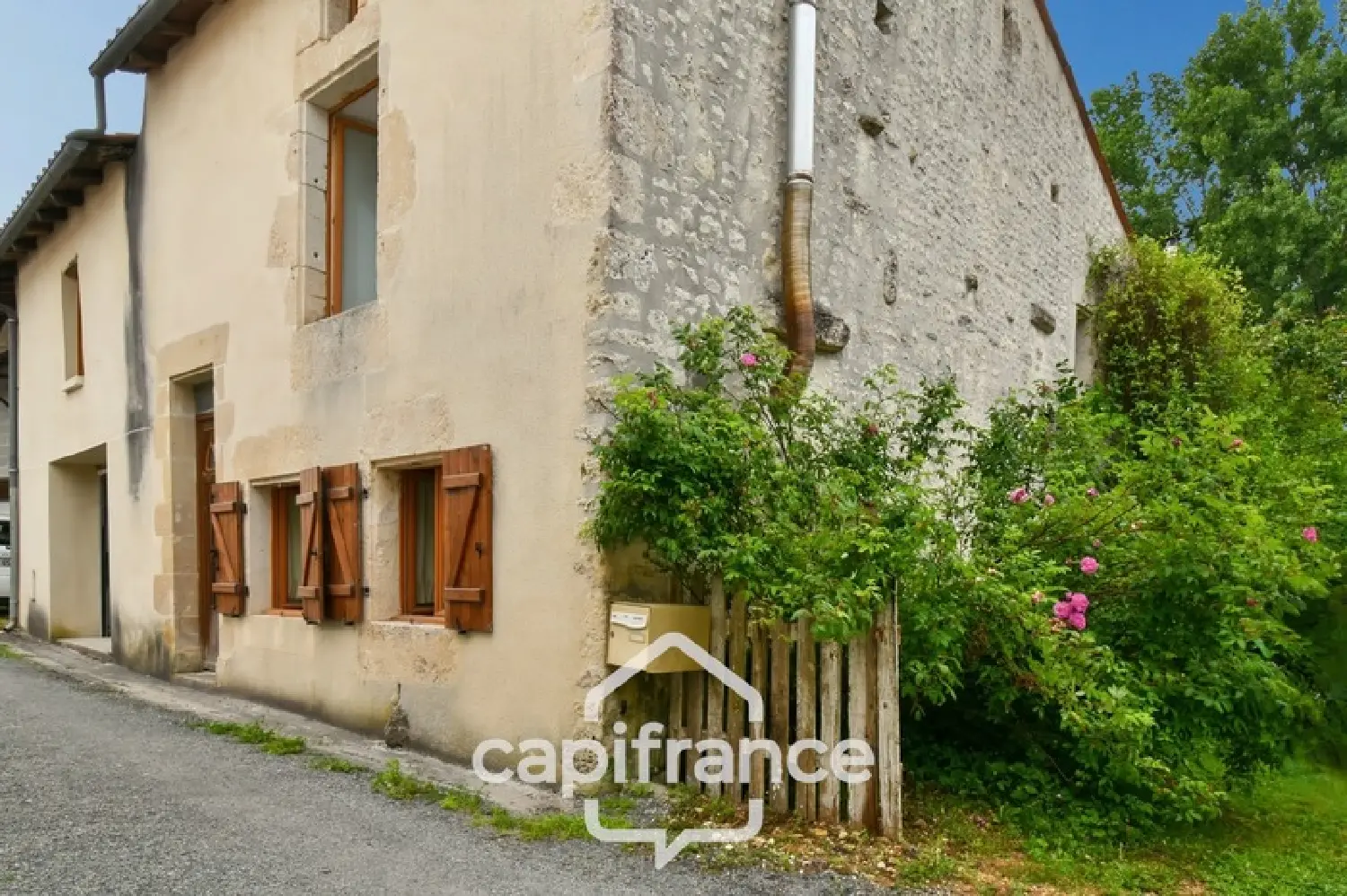  en venta casa rústica Les Églises-d'Argenteuil Charente-Maritime 1