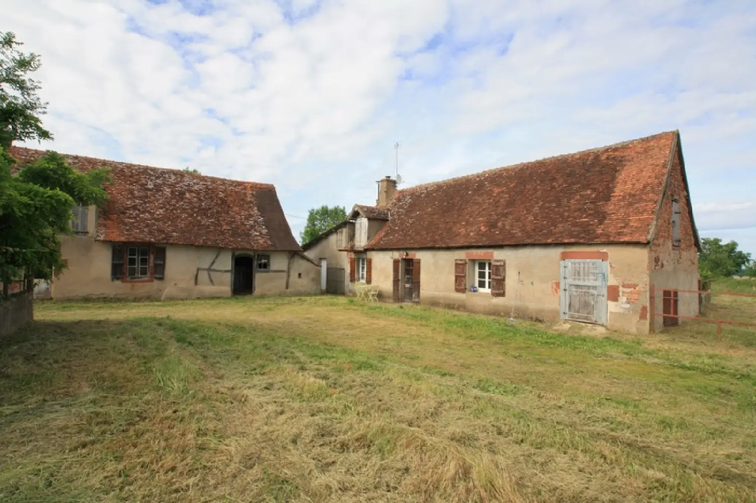  à vendre ferme Liernolles Allier 4