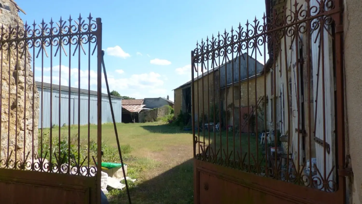  en venta casa rústica Saint-Jean-de-Sauves Vienne 1