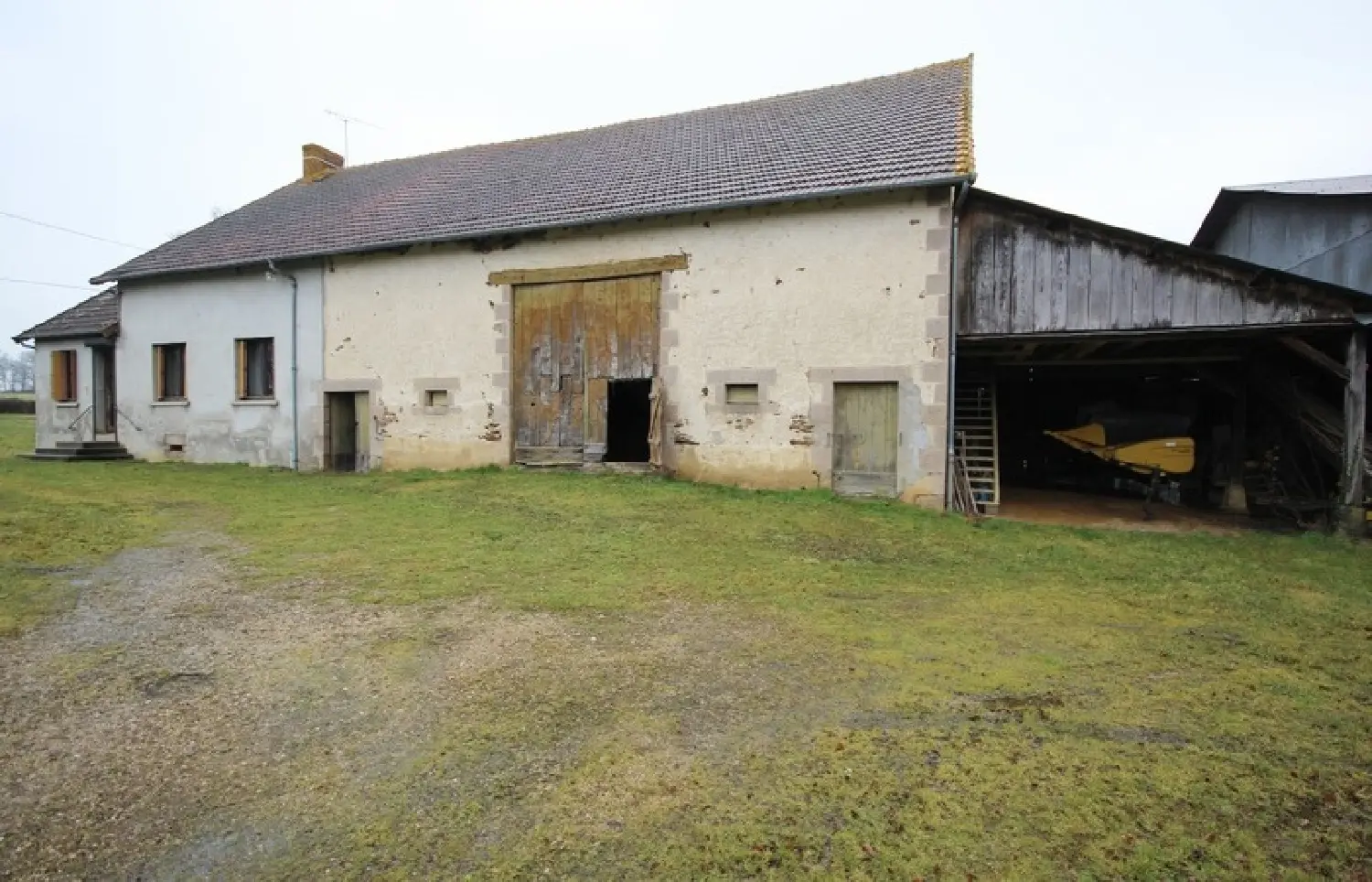  for sale farm Saint-Palais Allier 1