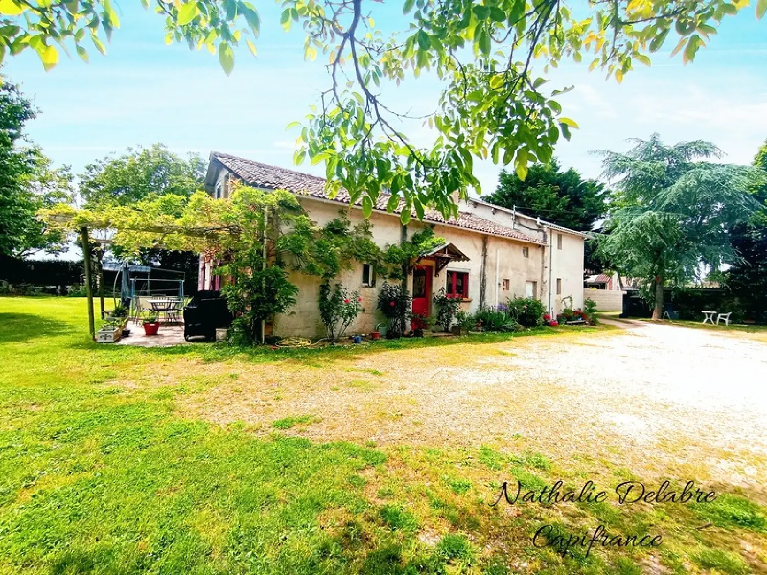  te koop boerderij Saint-Sauvant Vienne 1