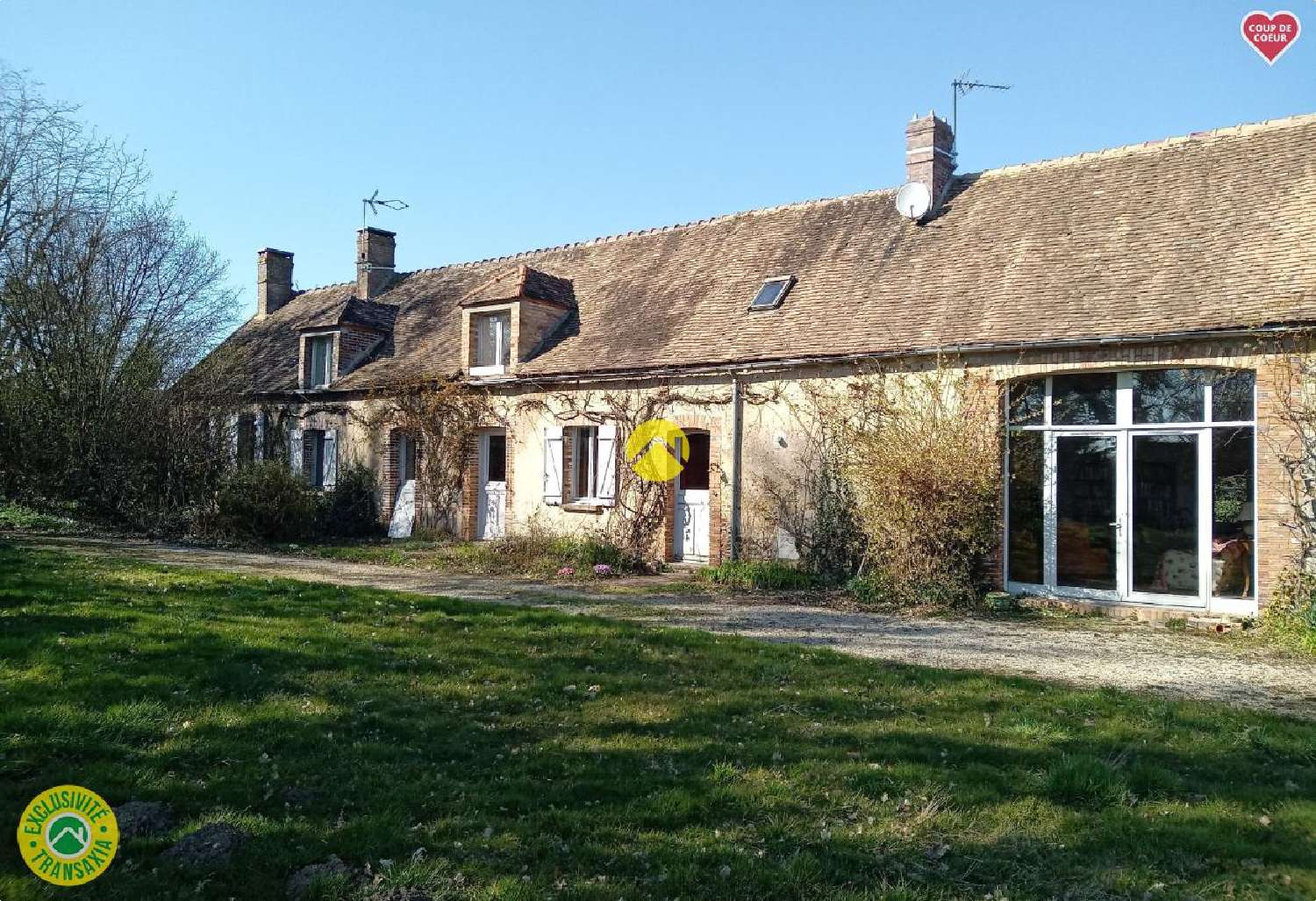  te koop boerderij Saint-Valérien Yonne 1