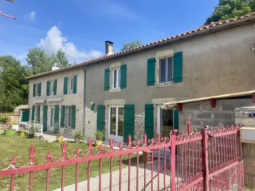 Villefollet Deux-Sèvres Bauernhof Bild 7088472
