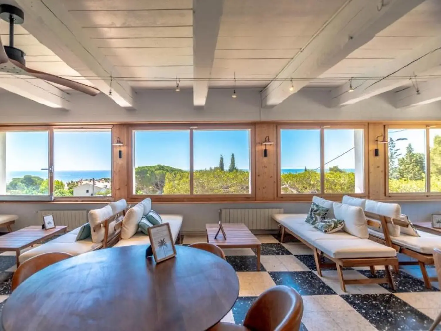 te koop hotel-restaurant Les Issambres Var 1