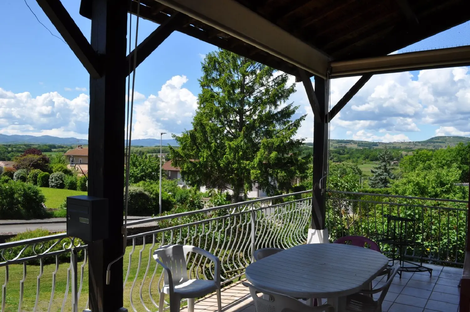 en venta casa Alix Rhône 2