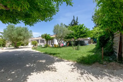 Aramon Gard house foto 7088923