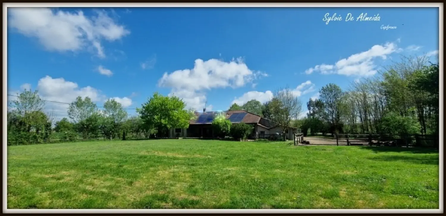  te koop huis Bâgé-la-Ville Ain 1