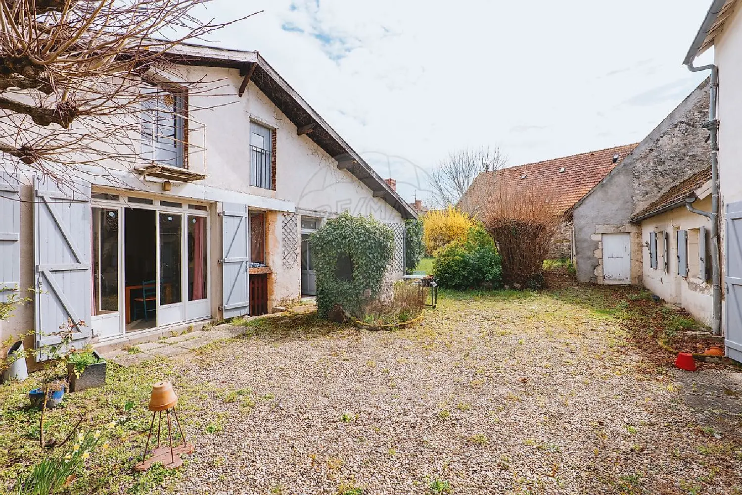  en venta casa Bellenaves Allier 1