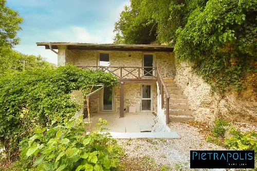 Berzé-la-Ville Saône-et-Loire casa foto 7086769
