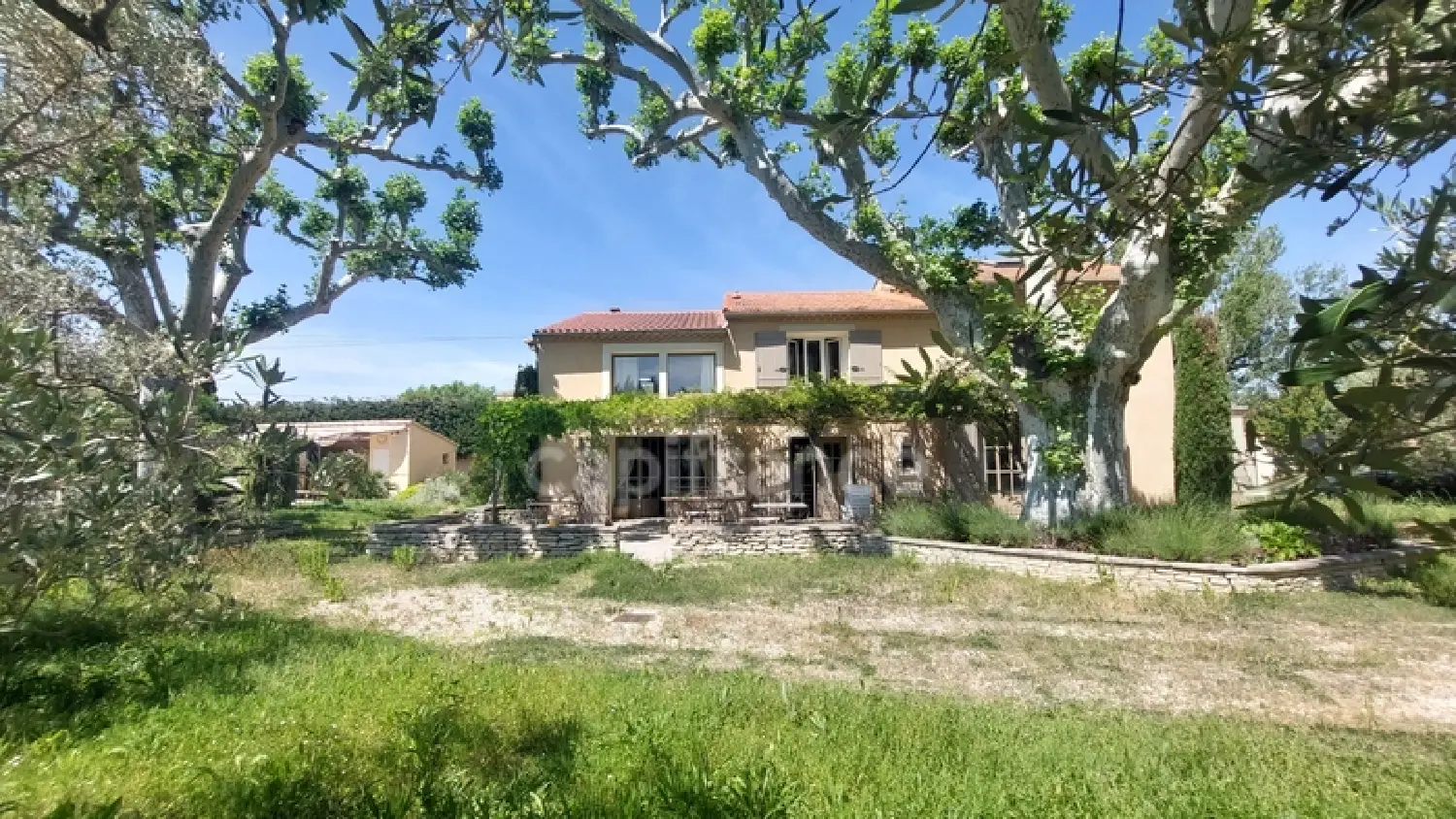  en venta casa Cabannes Bocas del Ródano 1