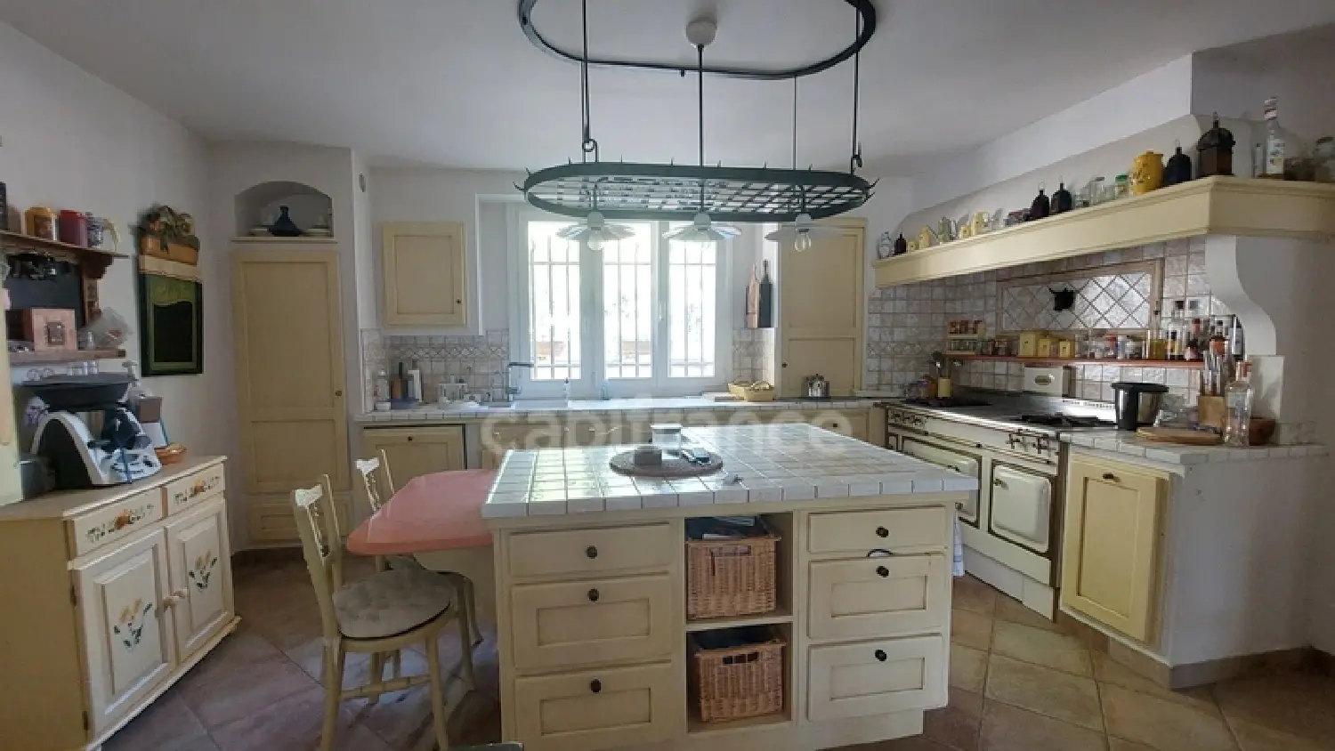  en venta casa Cabannes Bocas del Ródano 3