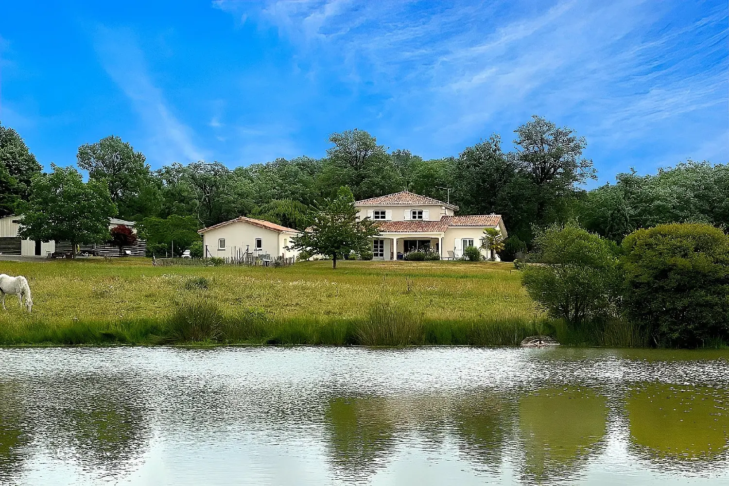  te koop huis Chabanais Charente 2
