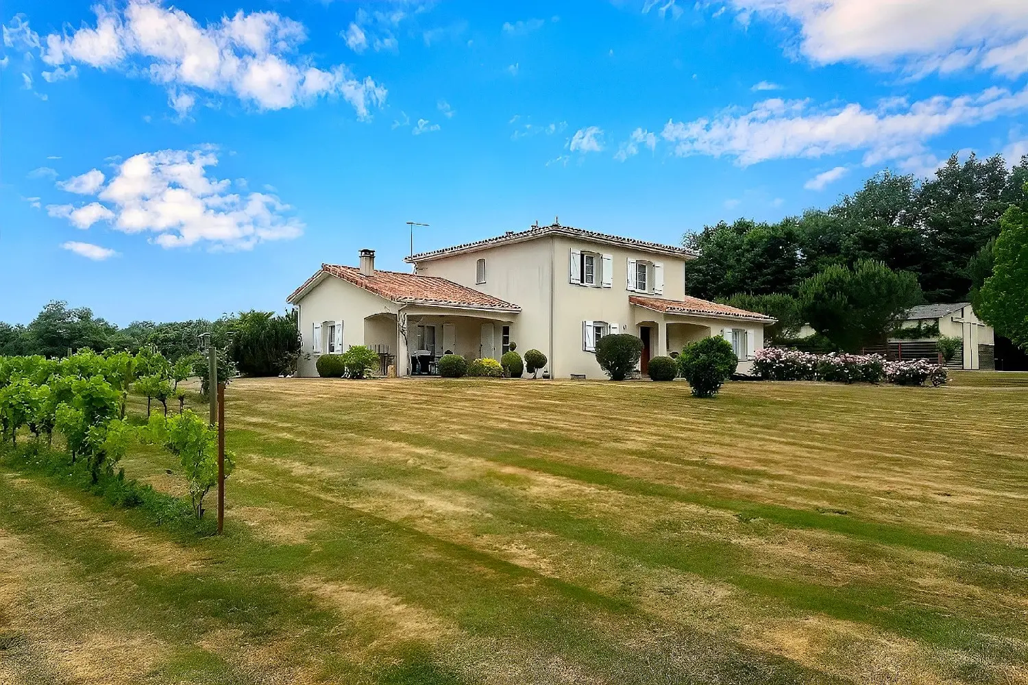  te koop huis Chabanais Charente 3