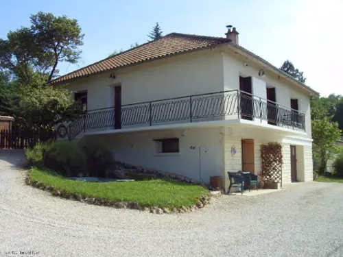 Charroux Vienne huis foto