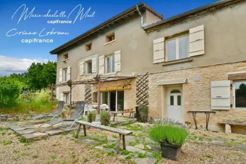 Clessé Saône-et-Loire huis foto 7094931