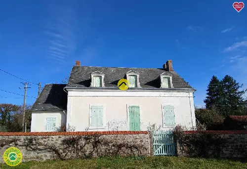 Commentry Allier huis foto