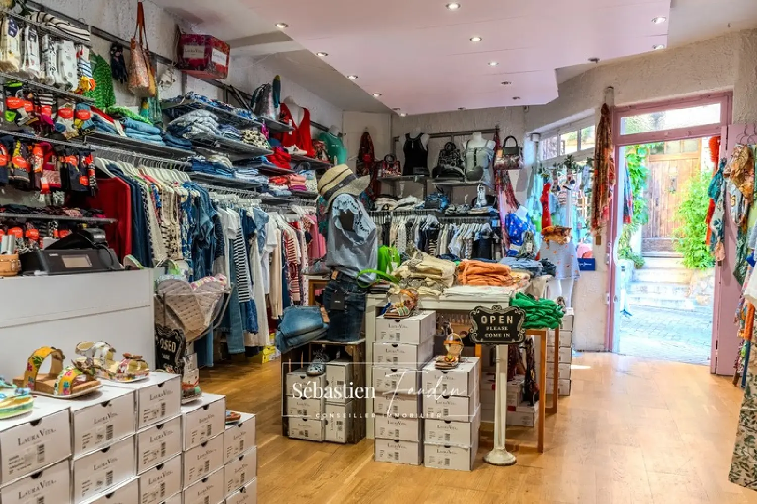  te koop huis Évenos Var 8