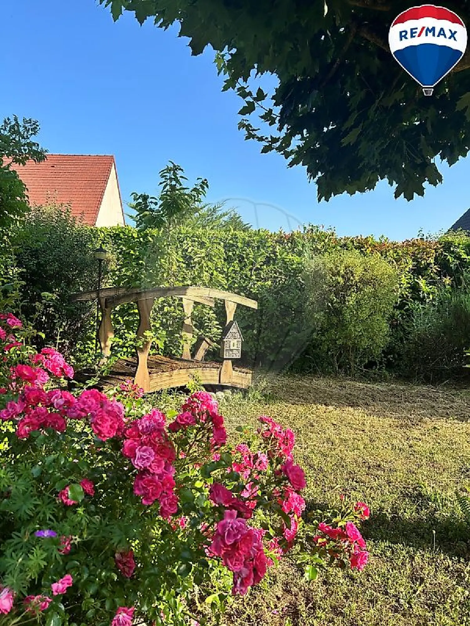  te koop huis La Chapelle-Saint-Ursin Cher 8