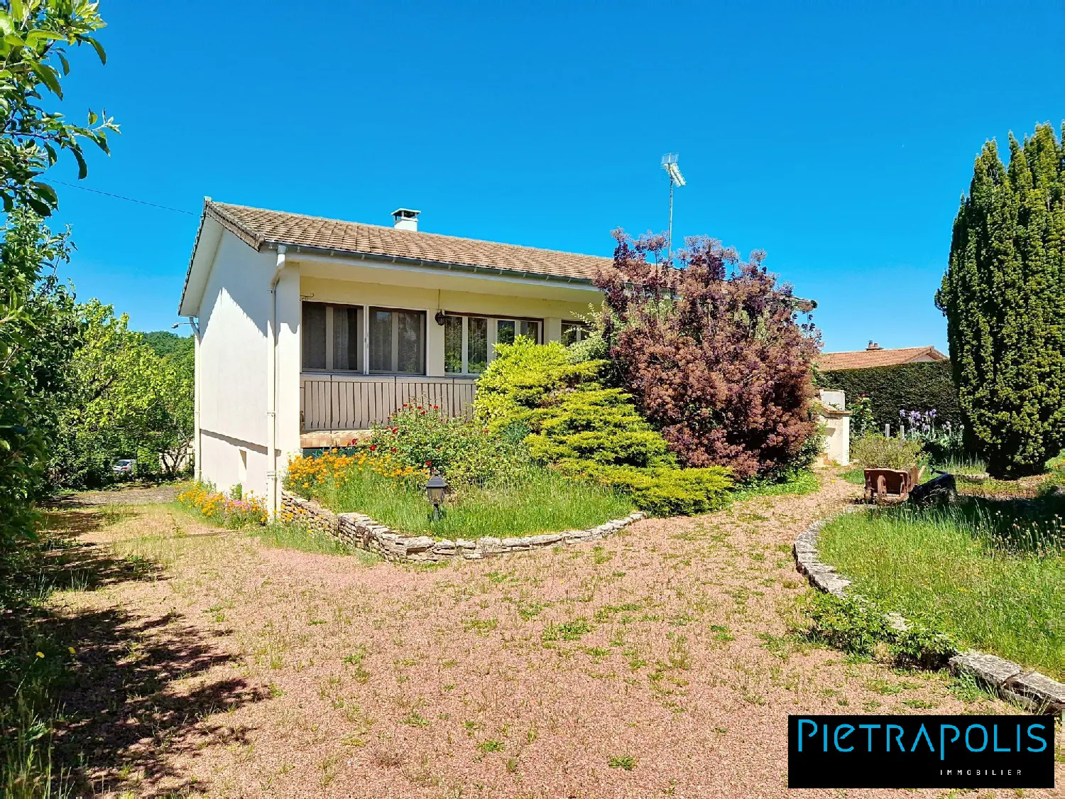  for sale house La Clayette Saône-et-Loire 1