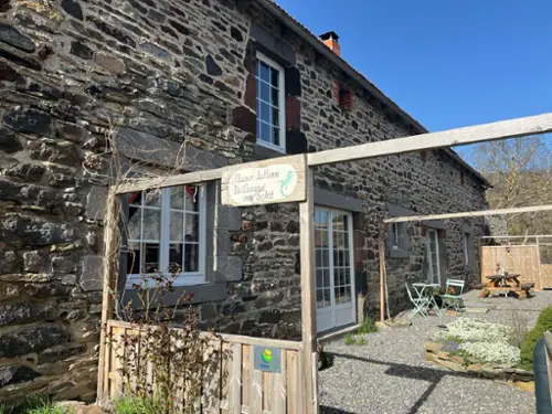 Laurie Cantal casa foto 7087183