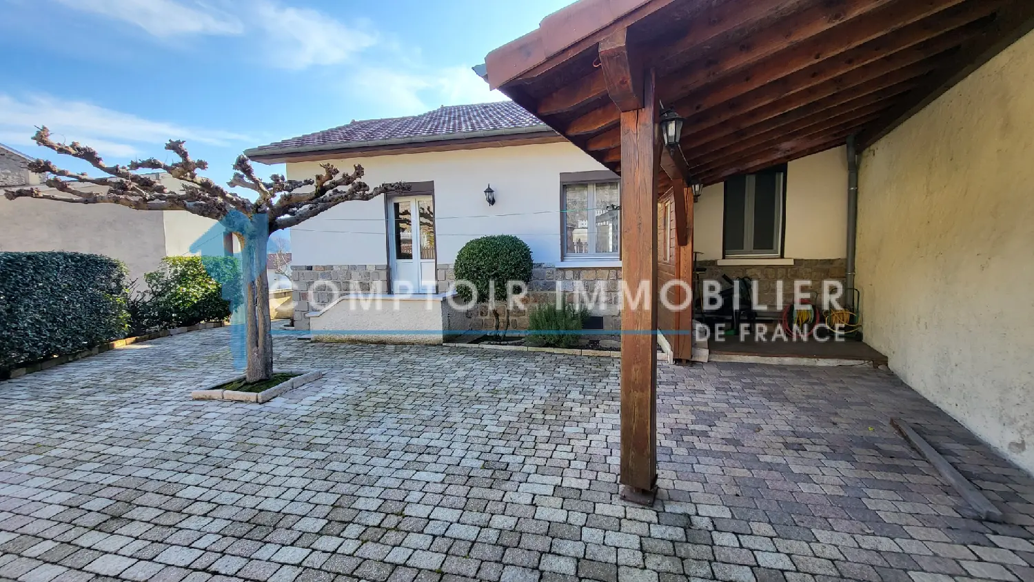 en venta casa Le Cheylard Ardèche 2