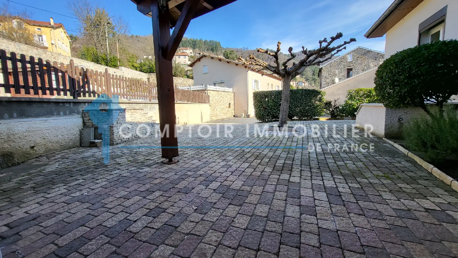 en venta casa Le Cheylard Ardèche 3
