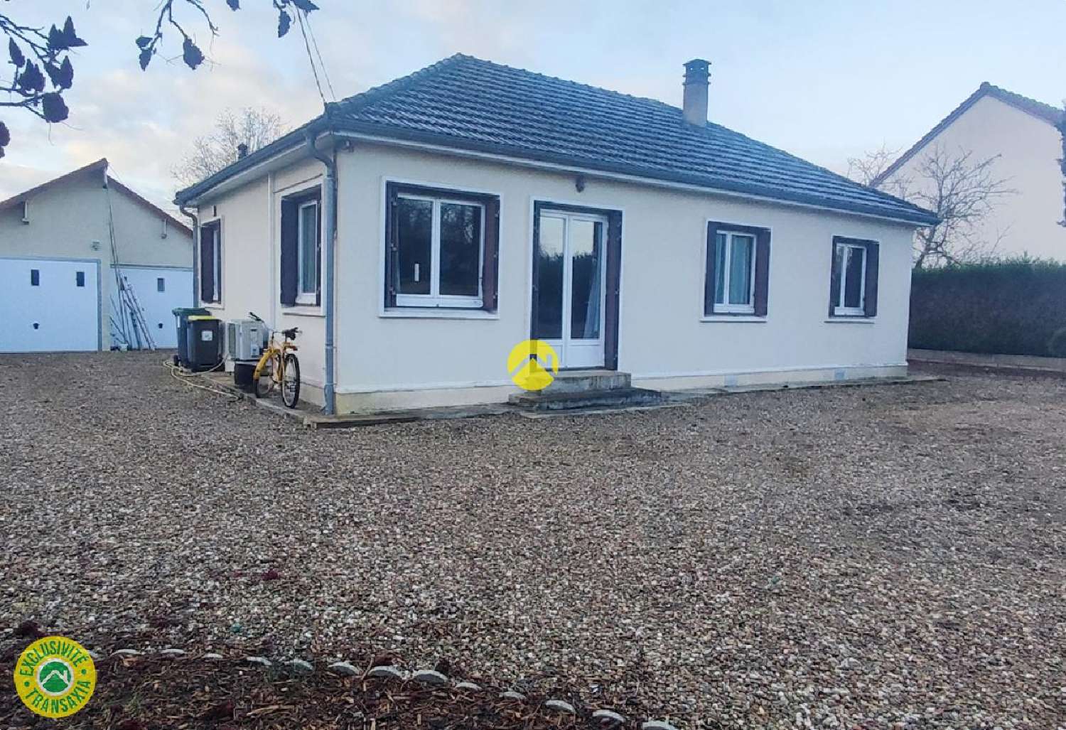  te koop huis Levet Cher 1