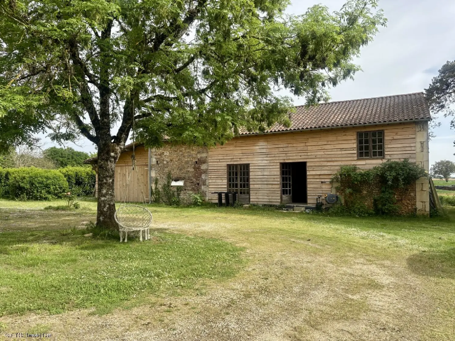  te koop huis Lizant Vienne 2